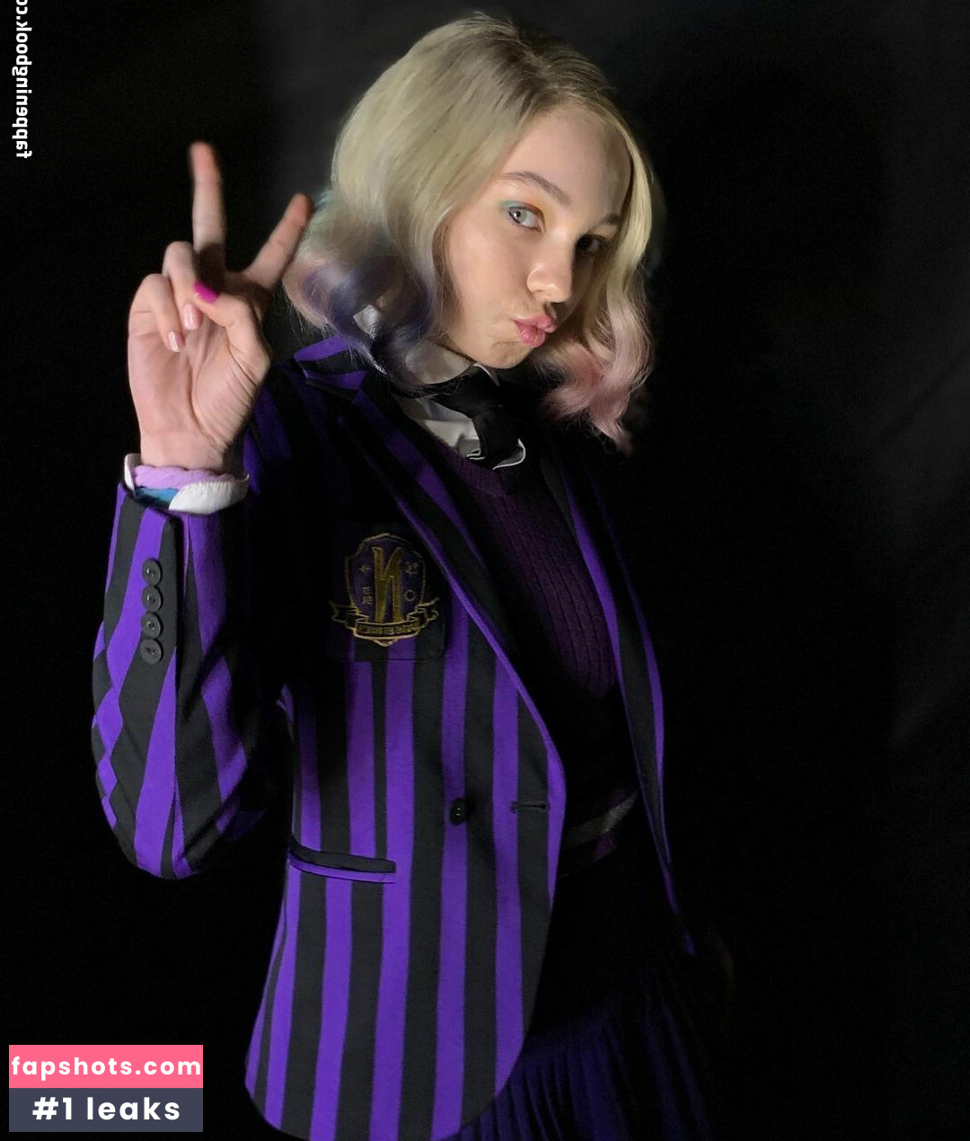 Emma Myers gallery photo #247