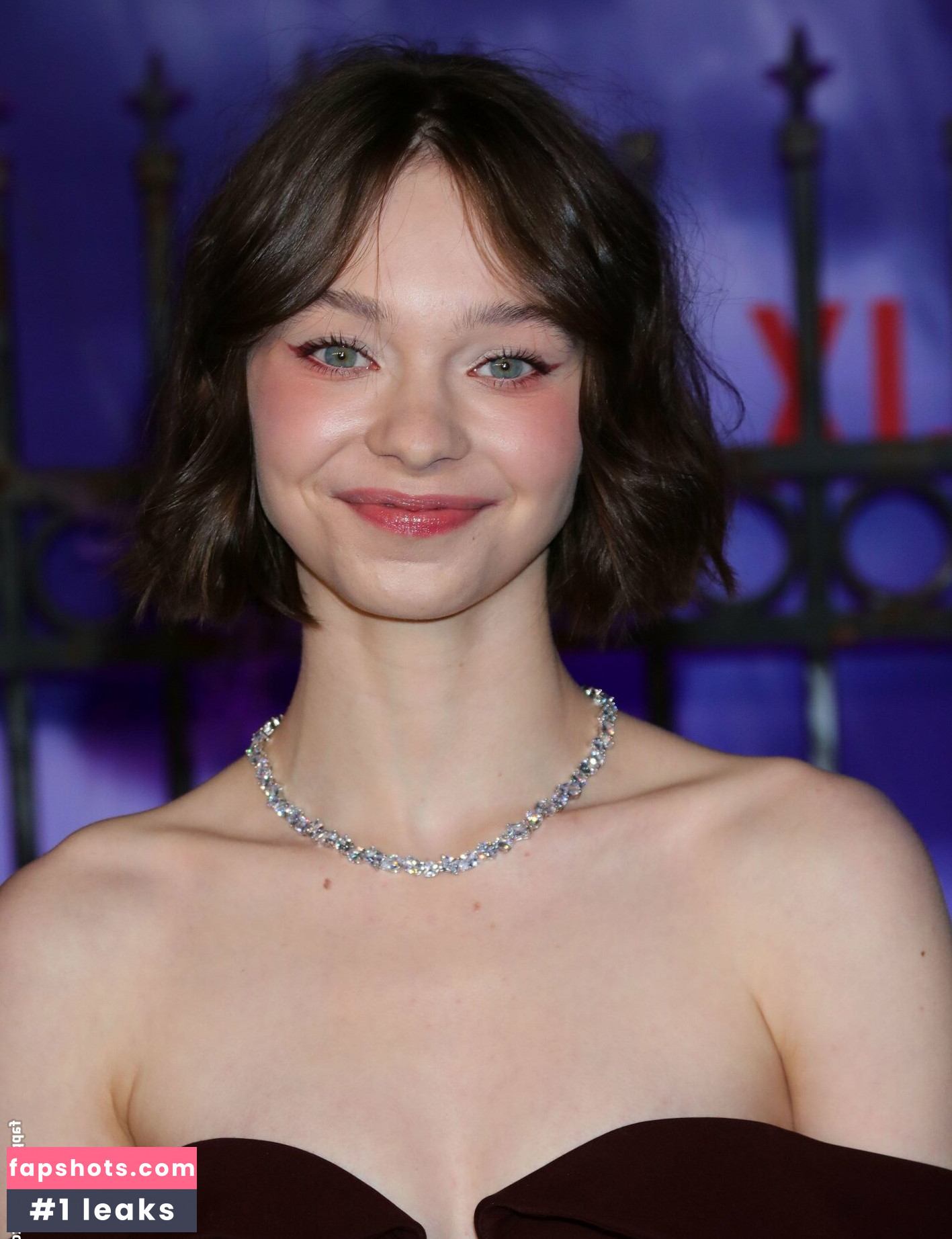 Emma Myers gallery photo #260