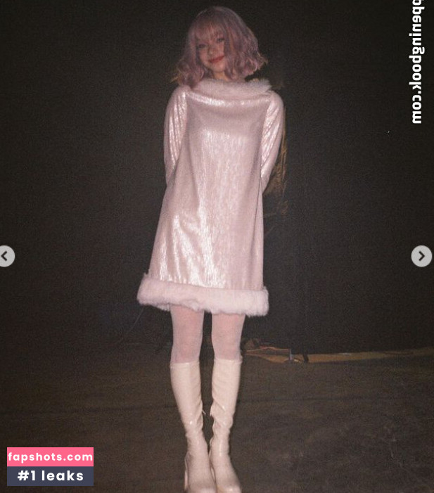 Emma Myers gallery photo #274