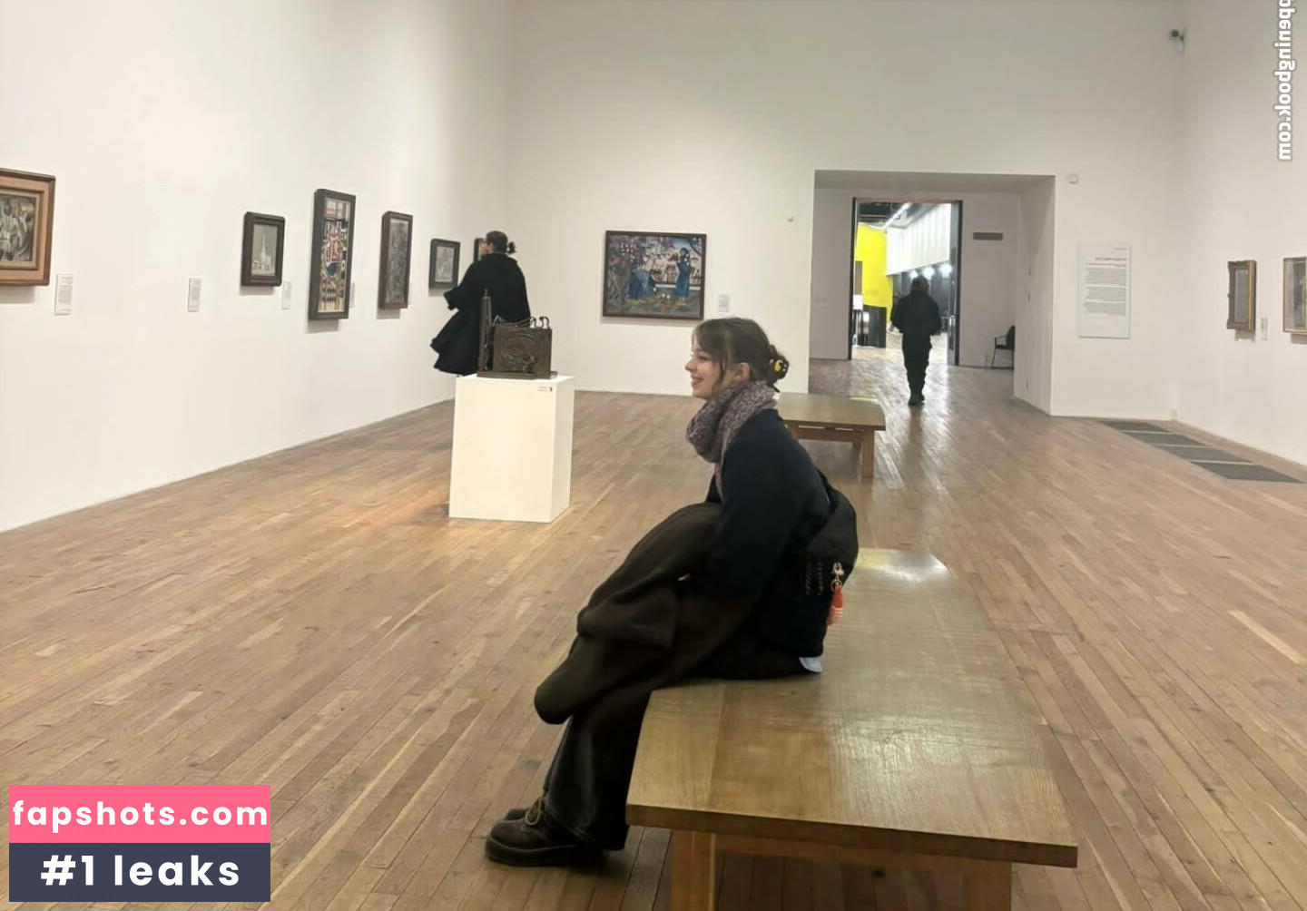 Emma Myers gallery photo #6