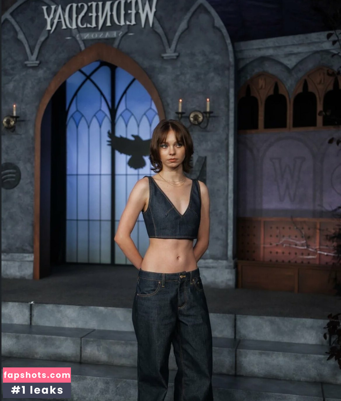 Emma Myers gallery photo #10