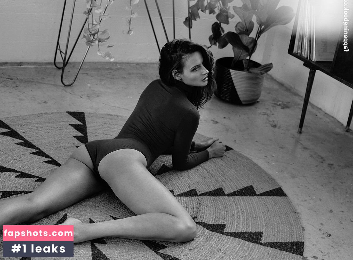 Emma Paterson gallery photo #38