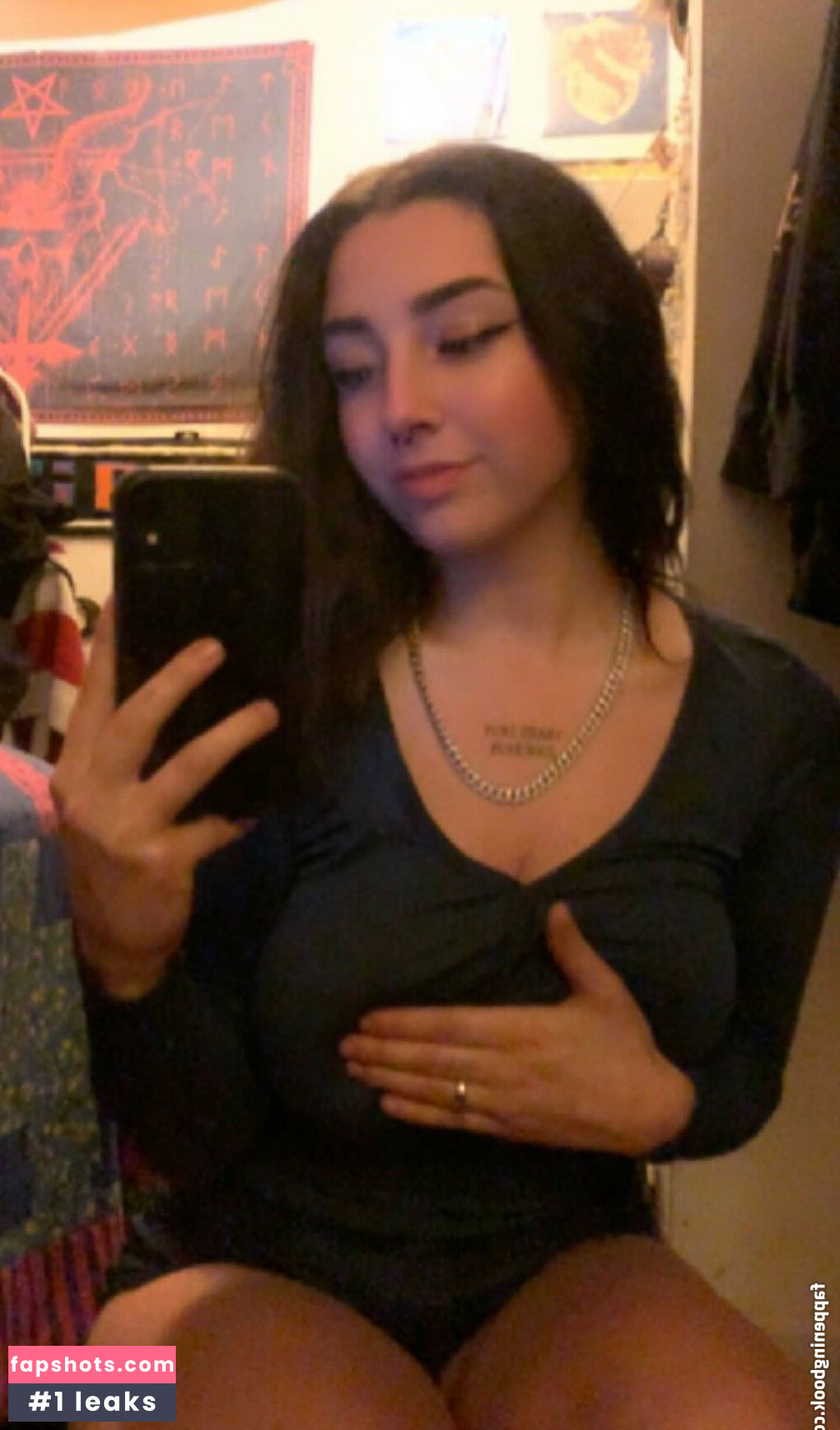 Emma Petch gallery photo #2