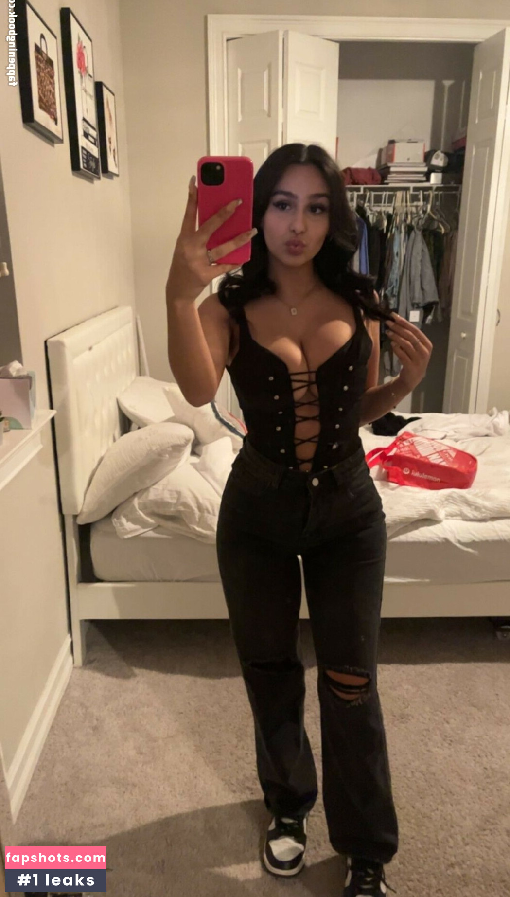 Emma Petisco Nude Leaks OnlyFans Photos #24 - LeakJerk