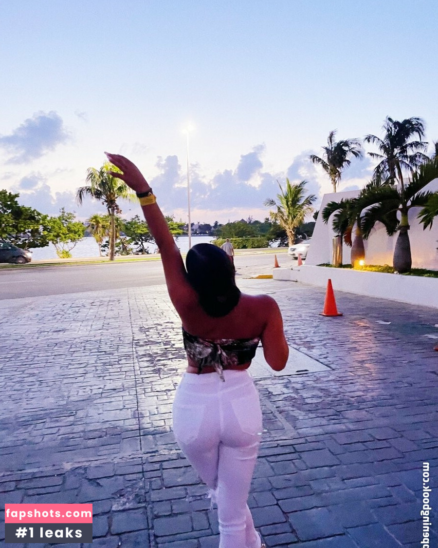 Emma Planzo gallery photo #27