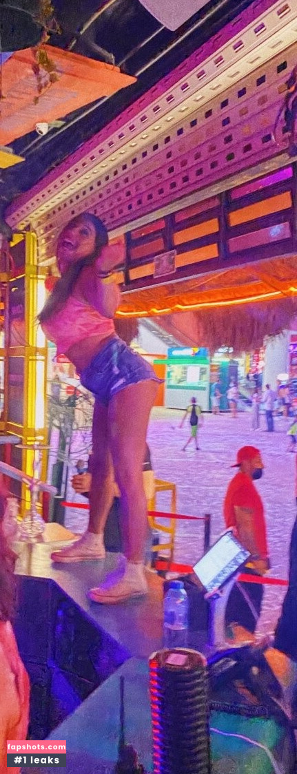 Emma Planzo gallery photo #8