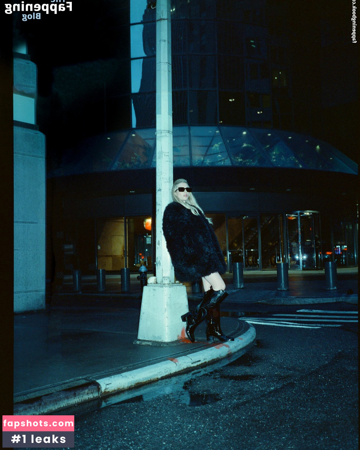 Emma Roberts gallery photo #102