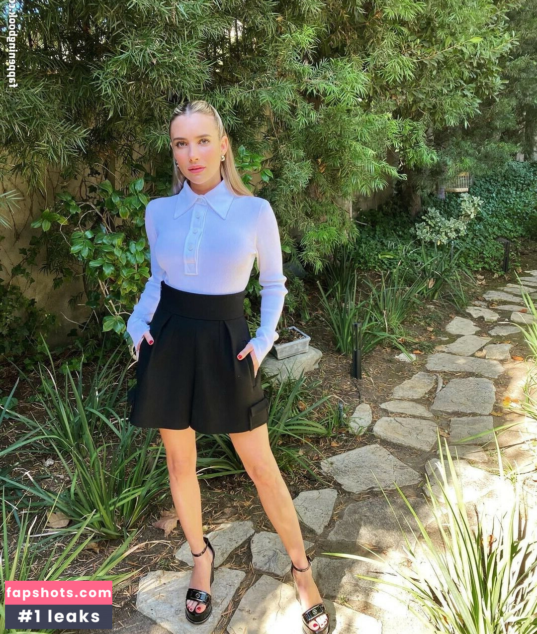 Emma Roberts Nacktheit OnlyFans Fotos #445 - Fapshots