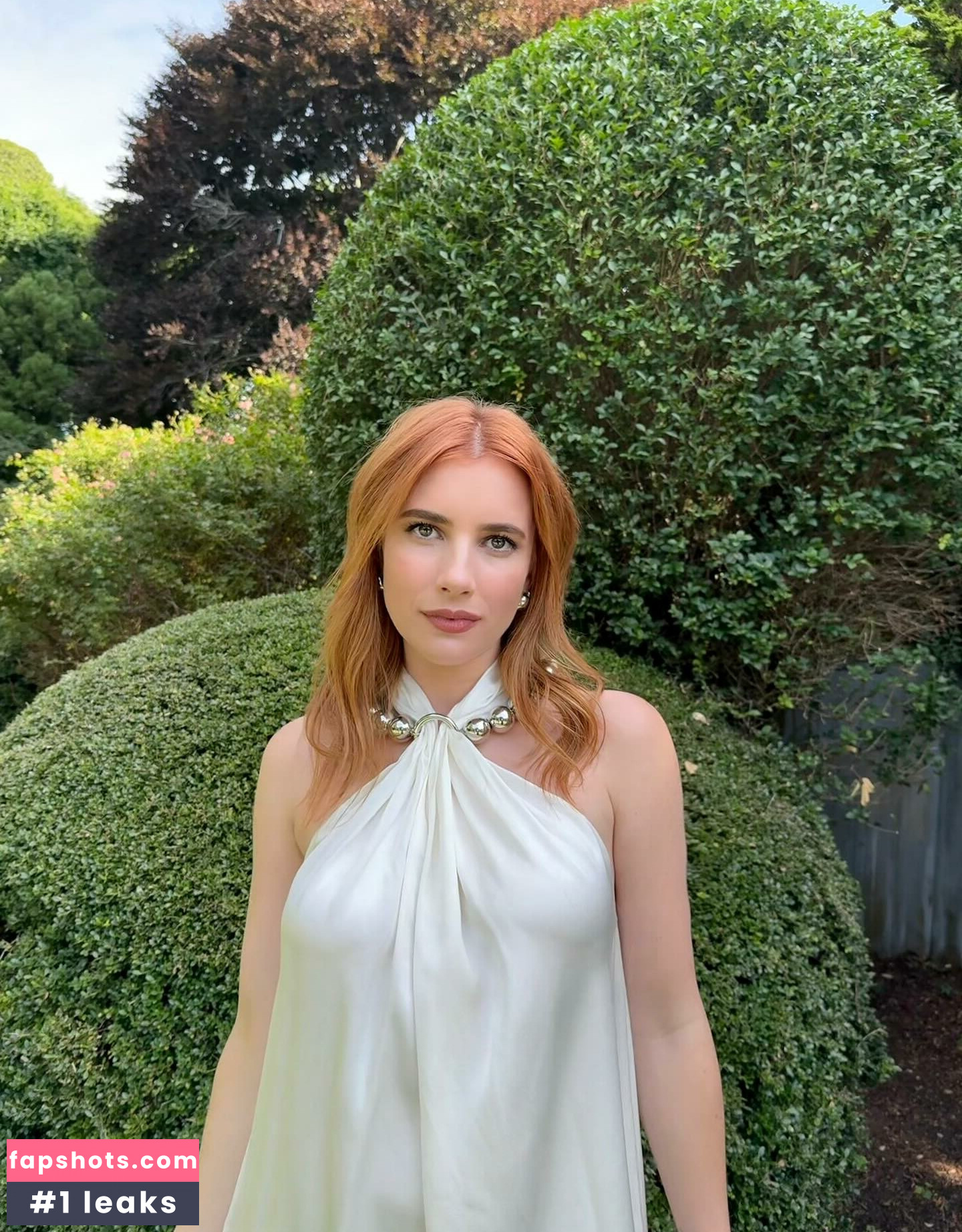 Emma Roberts gallery photo #6