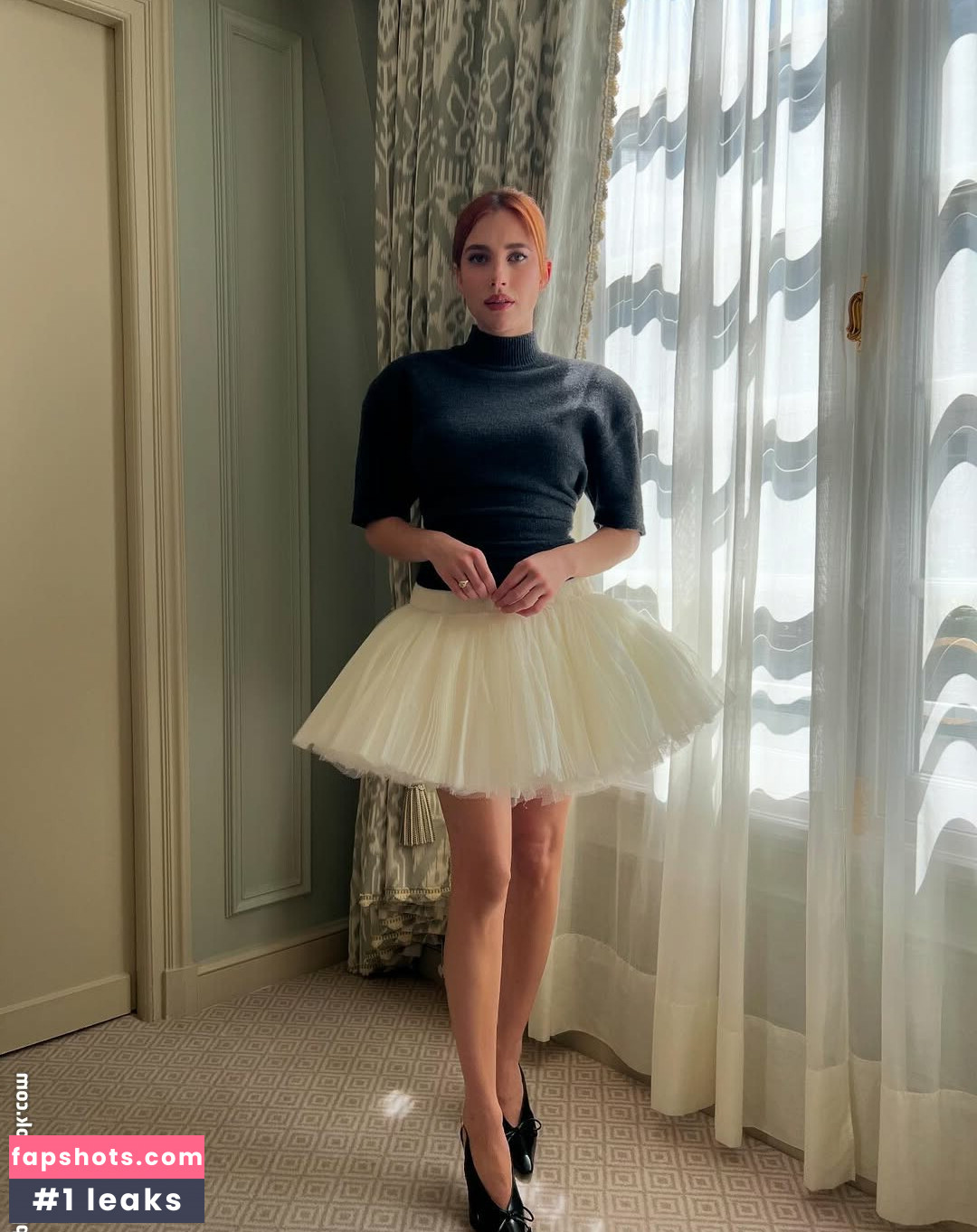 Emma Roberts gallery photo #9