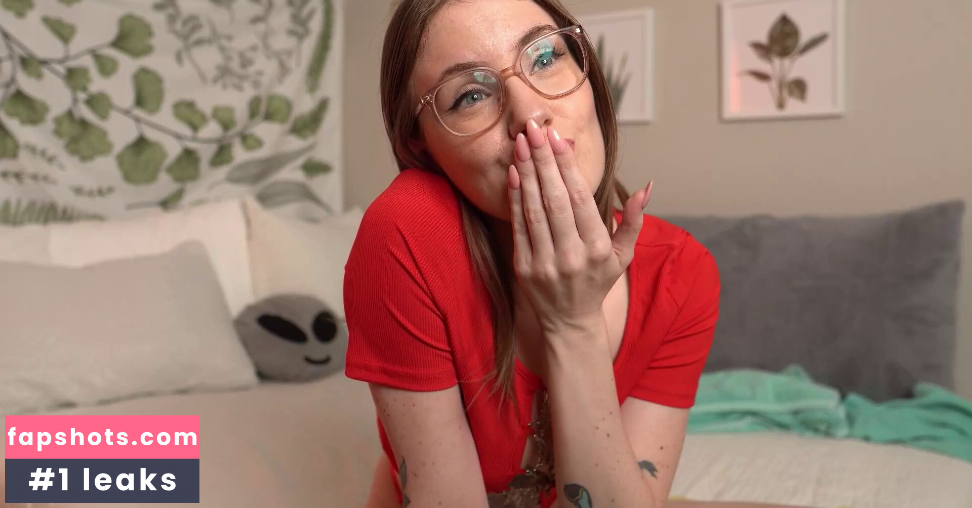 Emma Ruby gallery photo #274