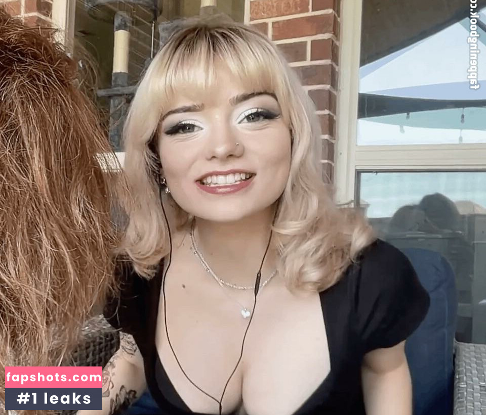 Emma's MySpace Nude Leaks OnlyFans Photos #5 - Fapshots