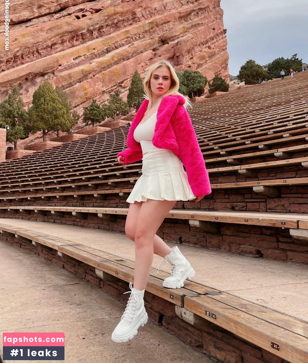 Emma Skau gallery photo #6