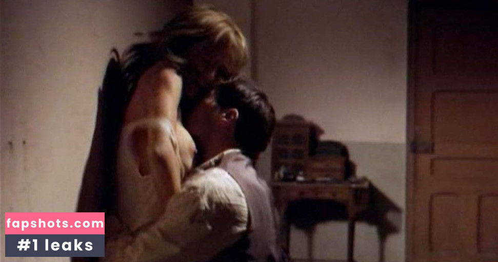 Emma Suárez gallery photo #49