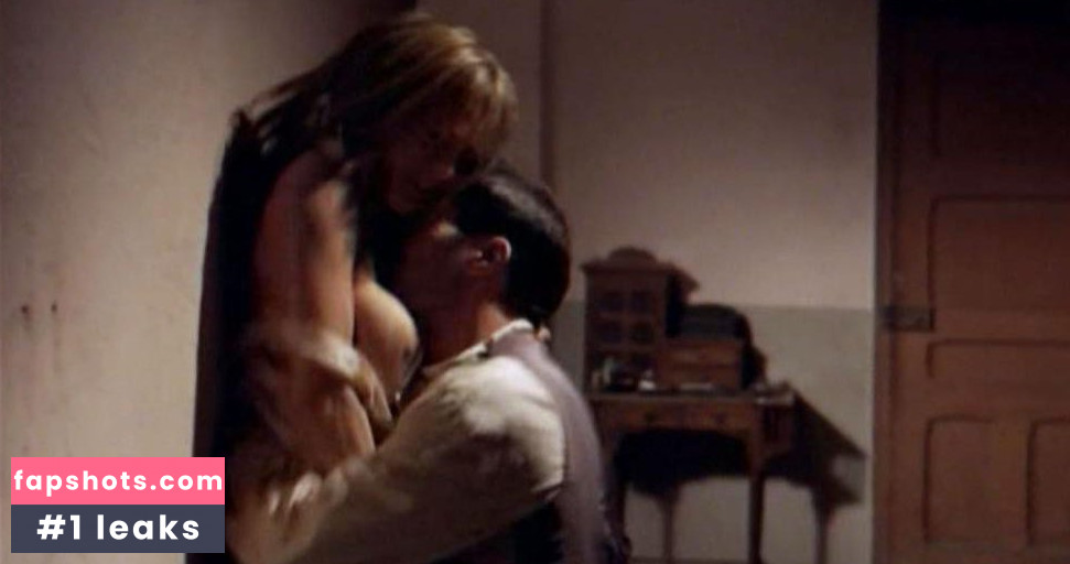 Emma Suárez gallery photo #52