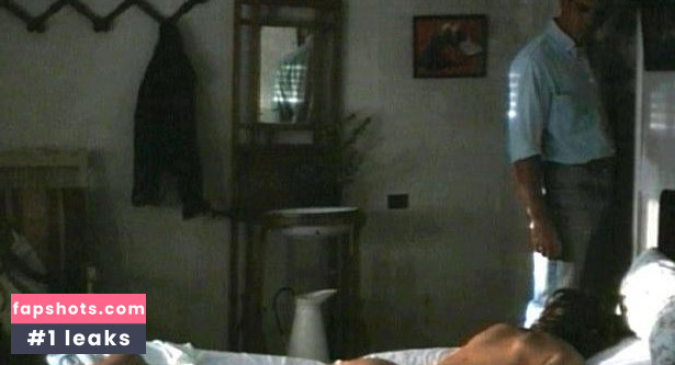 Emma Suárez gallery photo #72