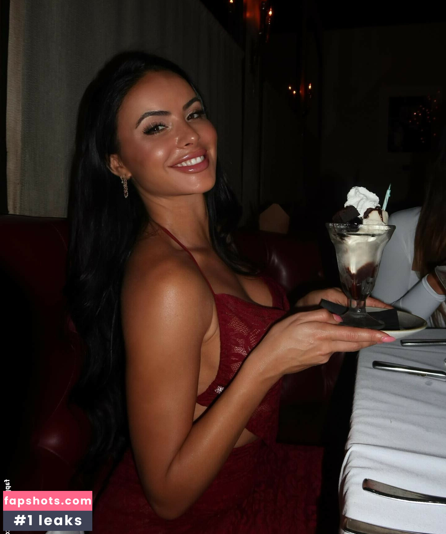 Emma Surrich gallery photo #14