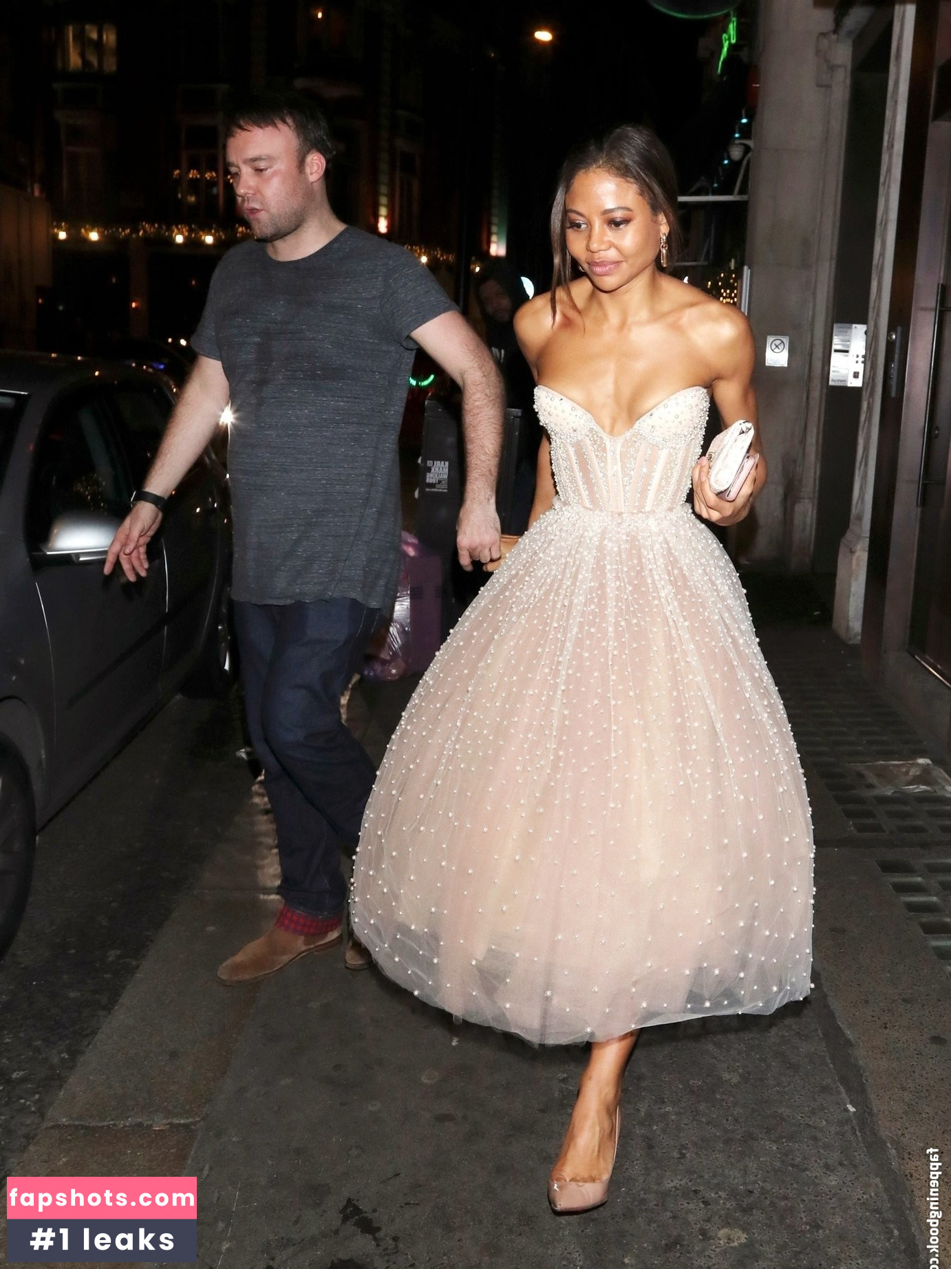 Emma Thynn gallery photo #9