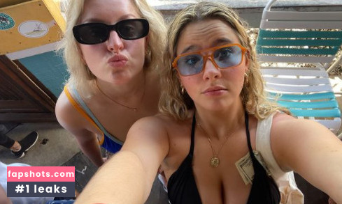 Emma Topps gallery photo #8