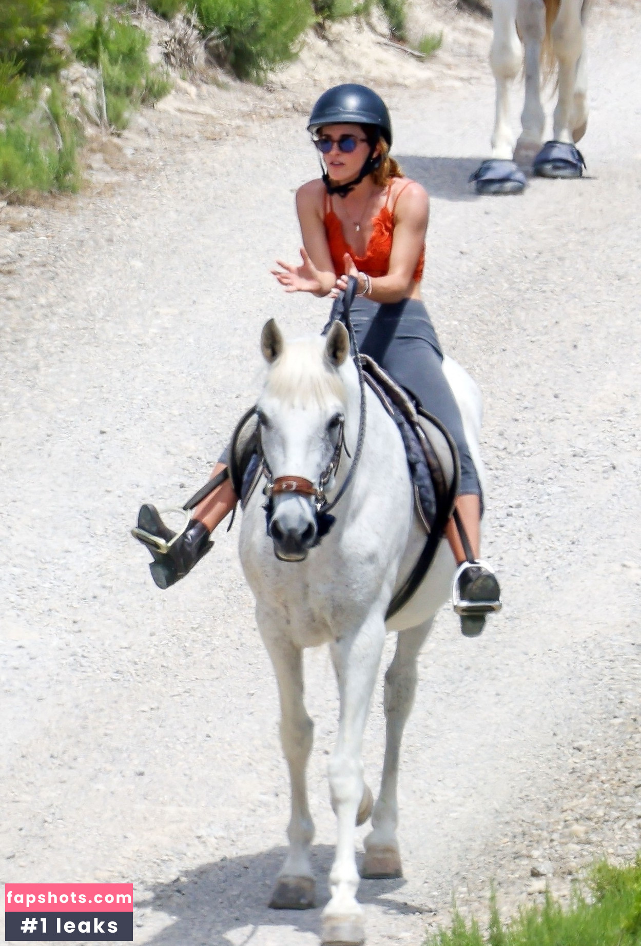 Emma Watson gallery photo #1040