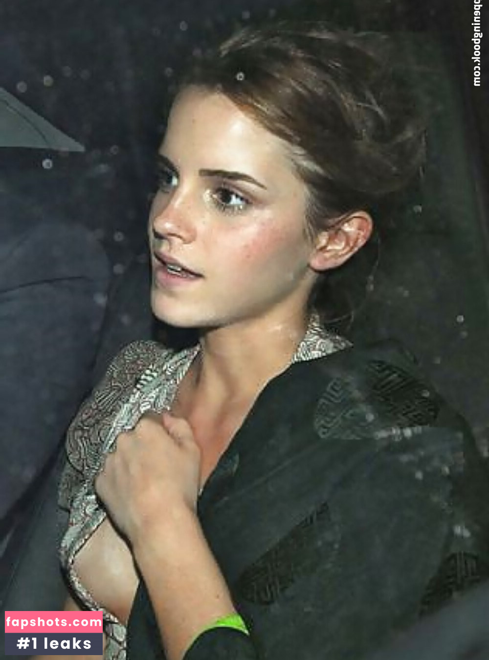 Emma Watson gallery photo #1064