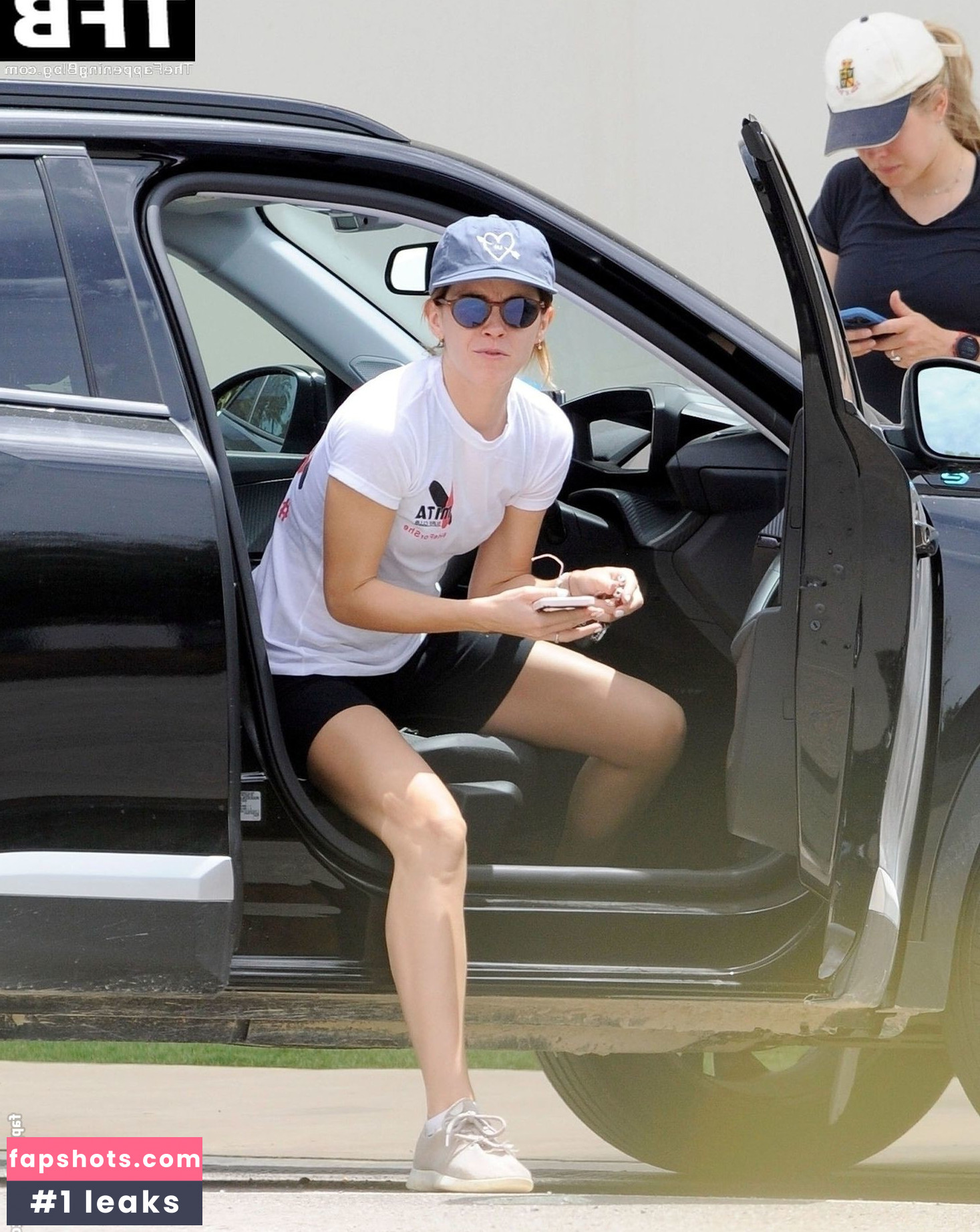 Emma Watson gallery photo #1095