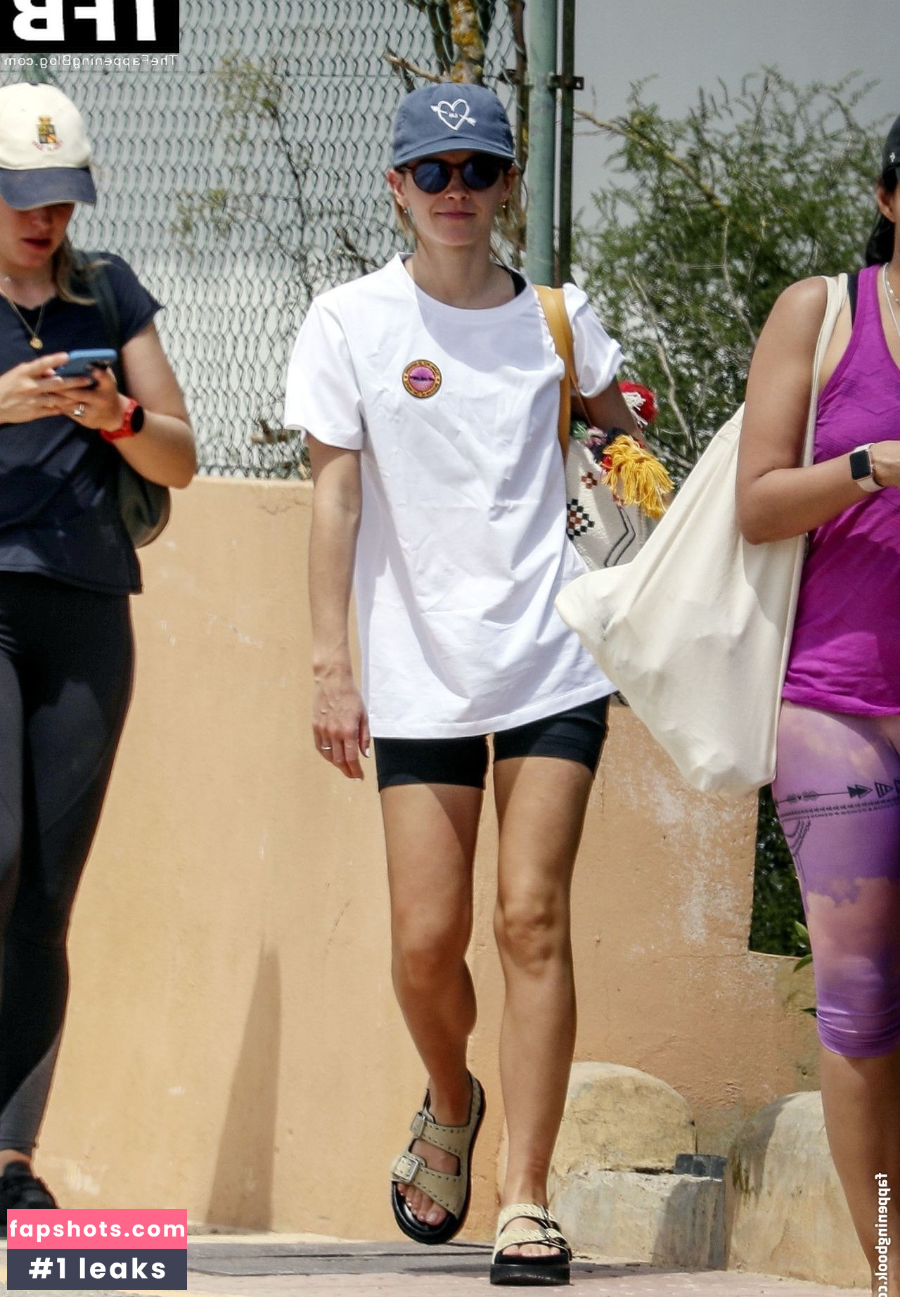 Emma Watson gallery photo #1134