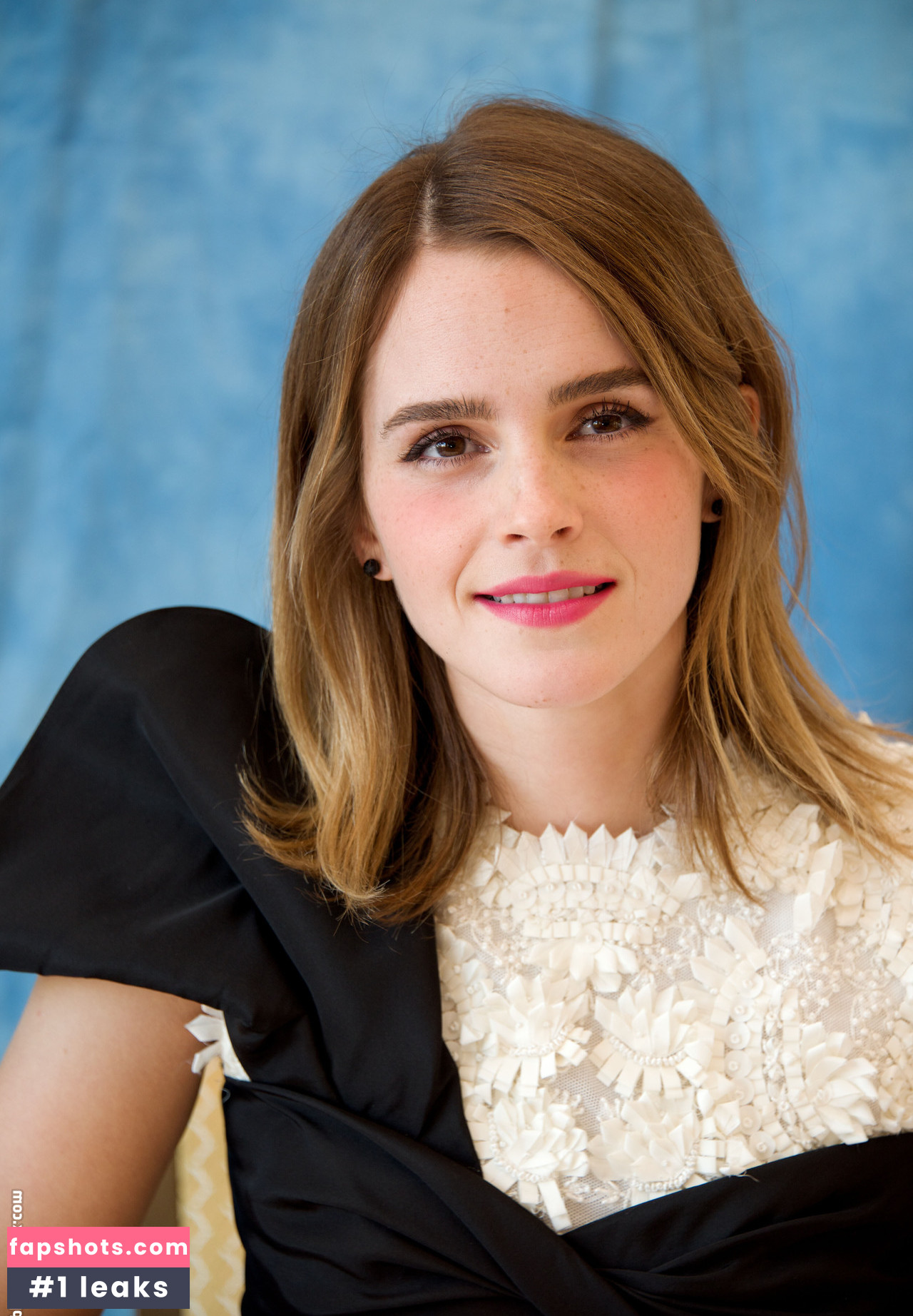 Emma Watson gallery photo #1247