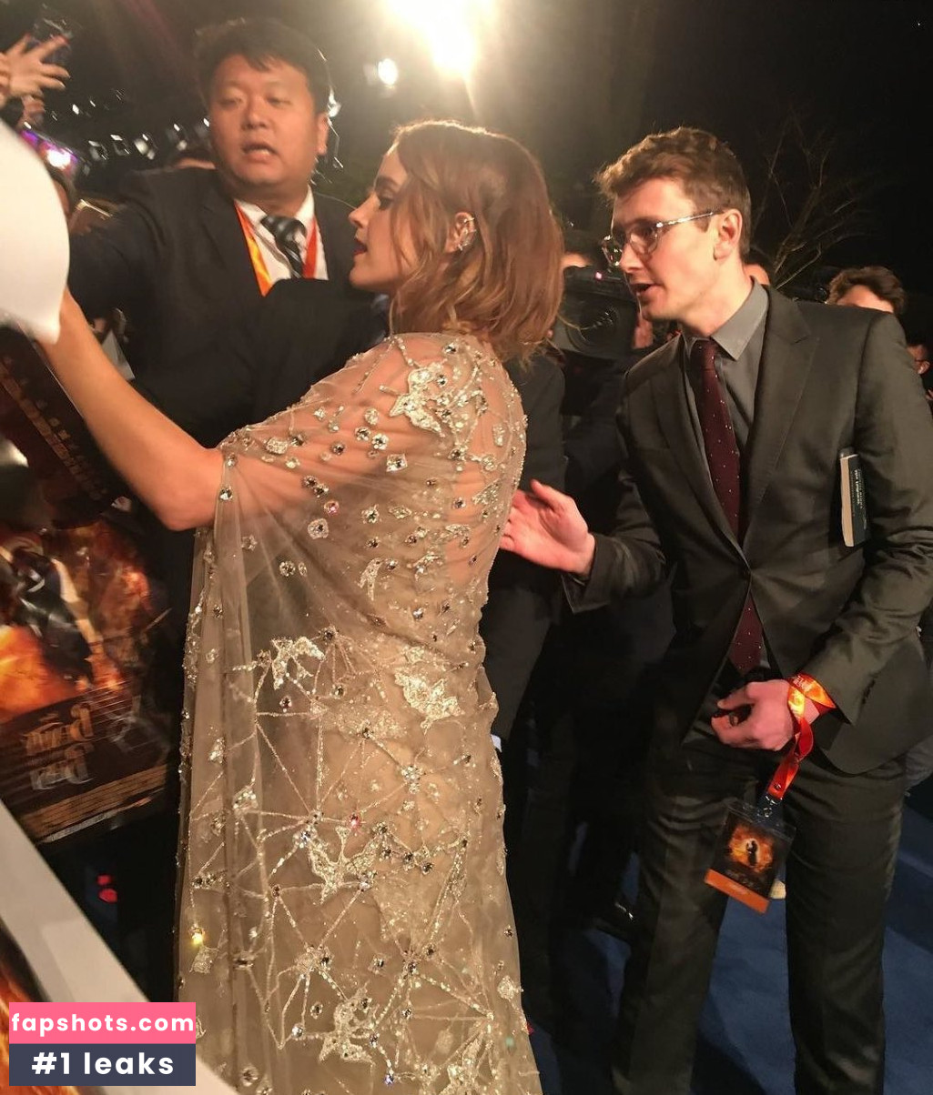 Emma Watson Nude Leaks OnlyFans Photos #1941 - LeakJerk