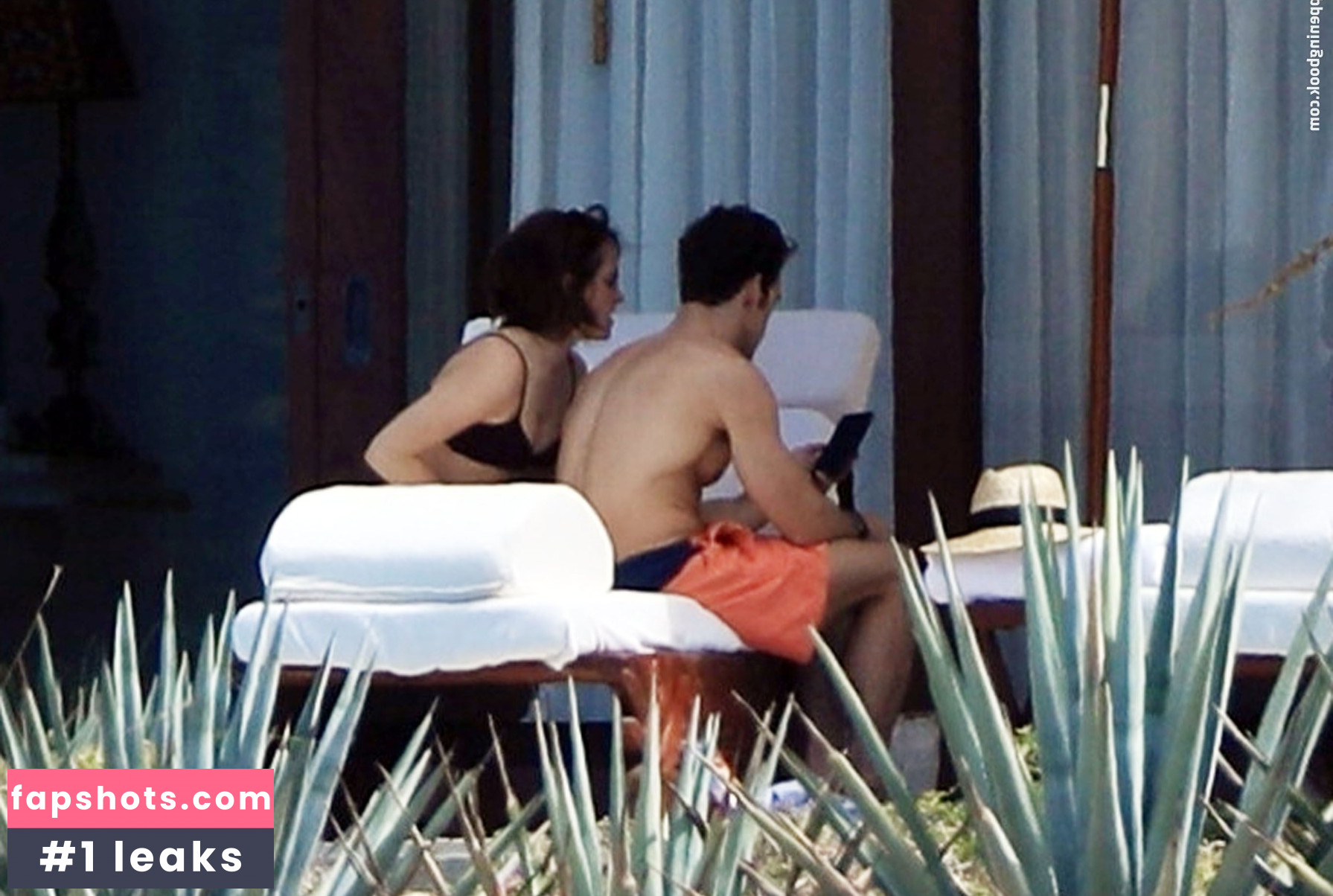 Emma Watson Nude Leaks OnlyFans Photos #1991 - LeakJerk