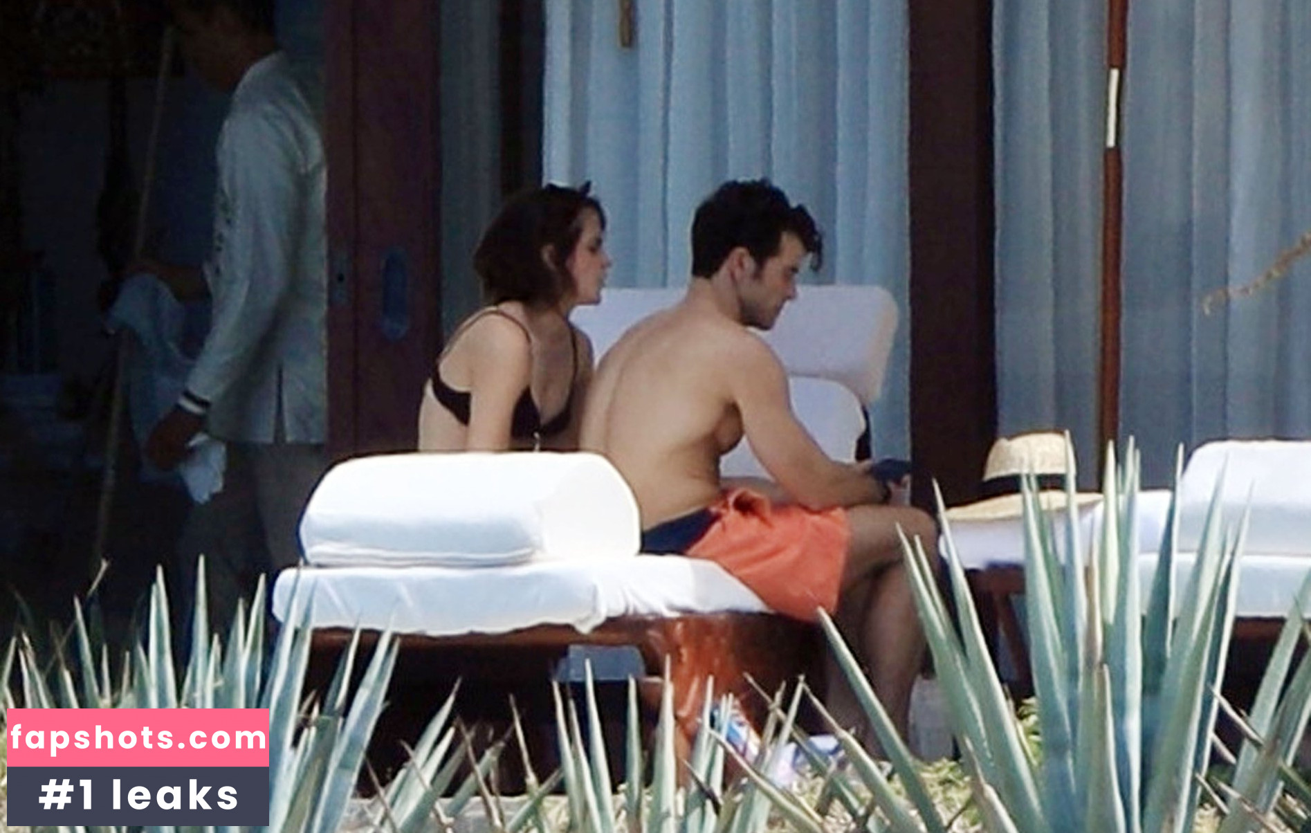 Emma Watson Nude Leaks OnlyFans Photos #2001 - LeakJerk