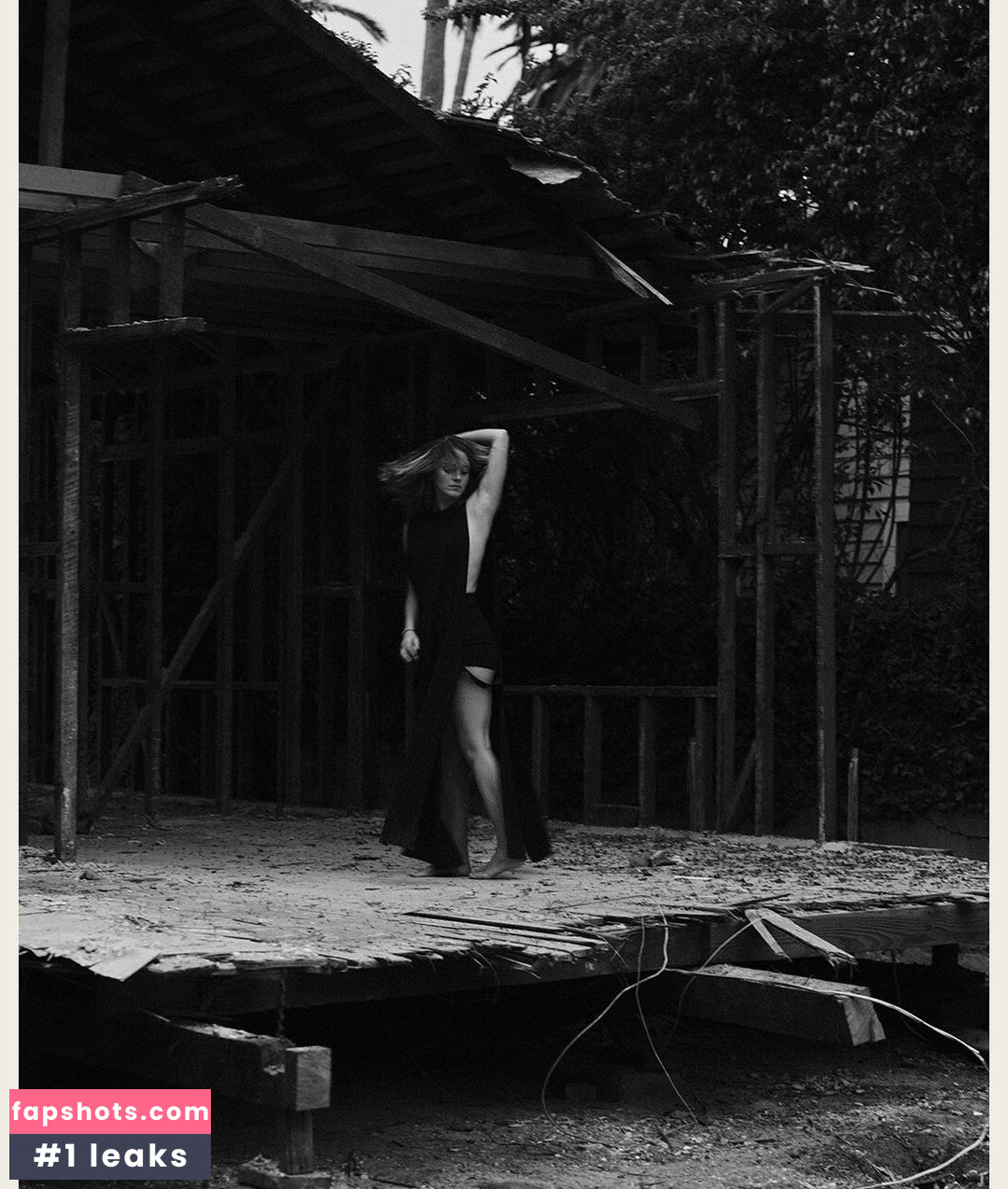 Emma Watson Nude Leaks OnlyFans Photos #230 - LeakJerk