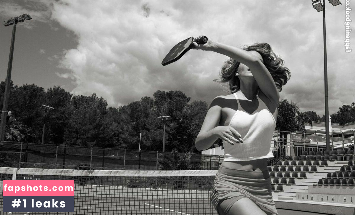 Emma Watson Nude Leaks OnlyFans Photos #5 - LeakJerk