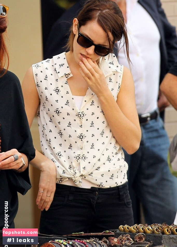 Emma Watson Nude Leaks OnlyFans Photos #653 - LeakJerk