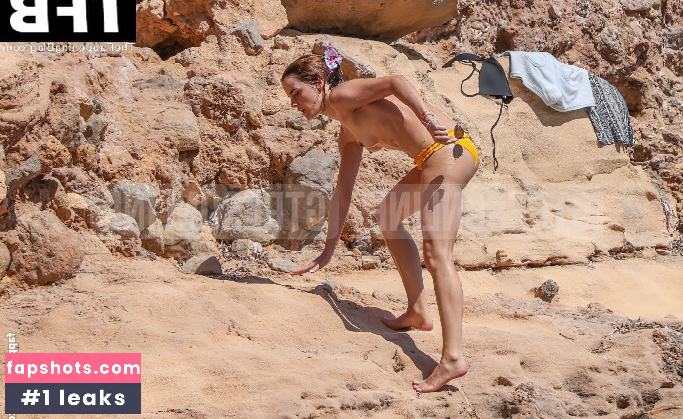 Emma Watson gallery photo #950