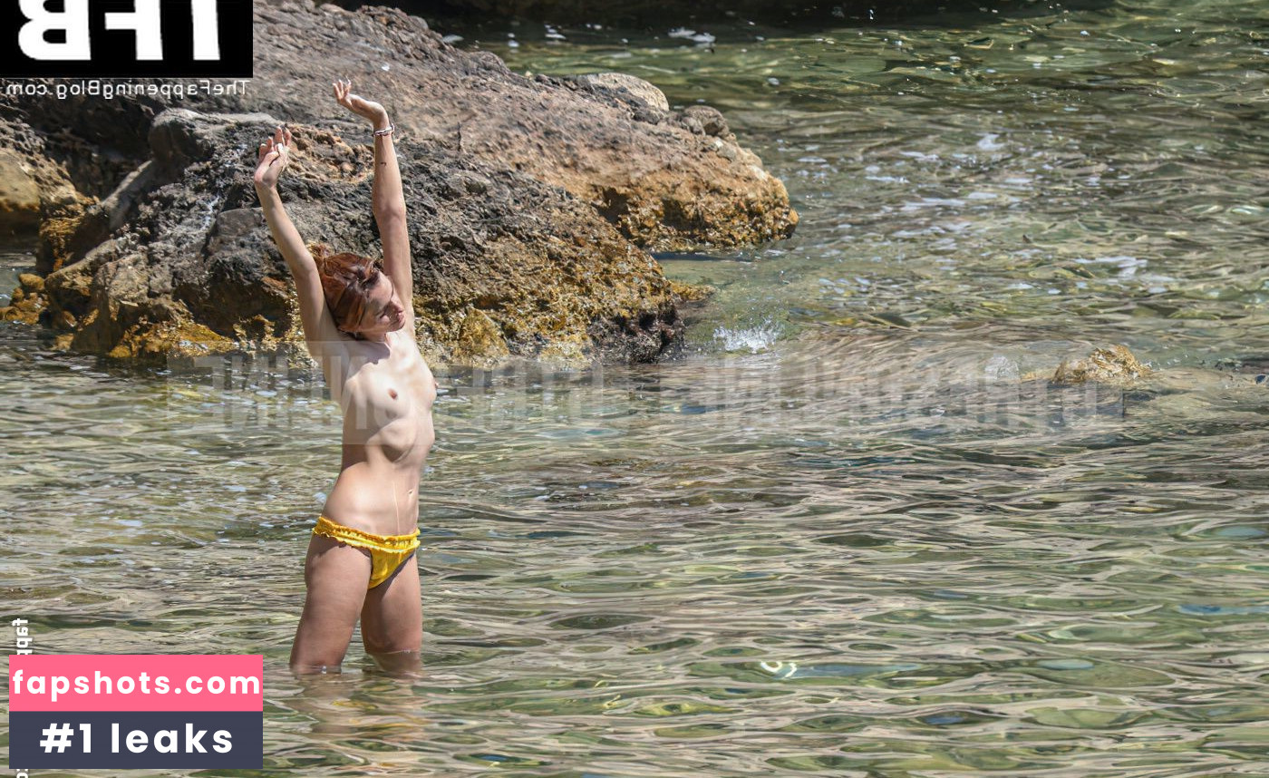 Emma Watson gallery photo #955