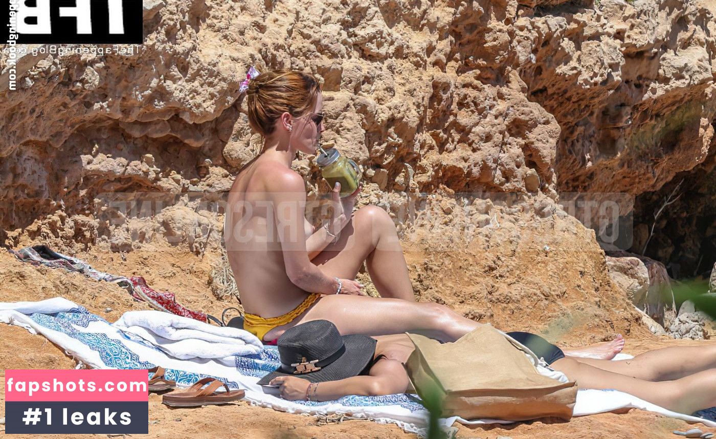 Emma Watson gallery photo #965