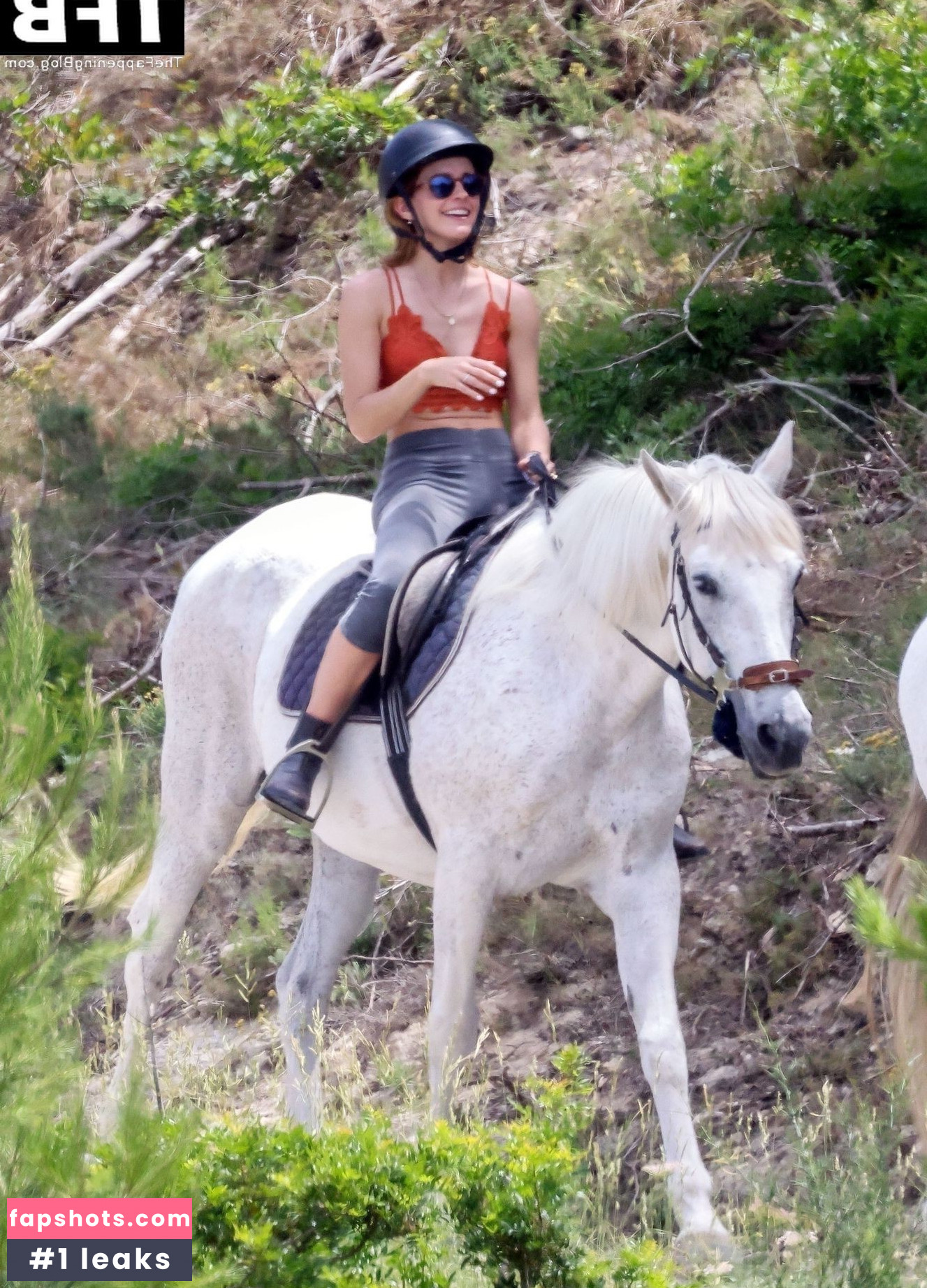 Emma Watson gallery photo #973