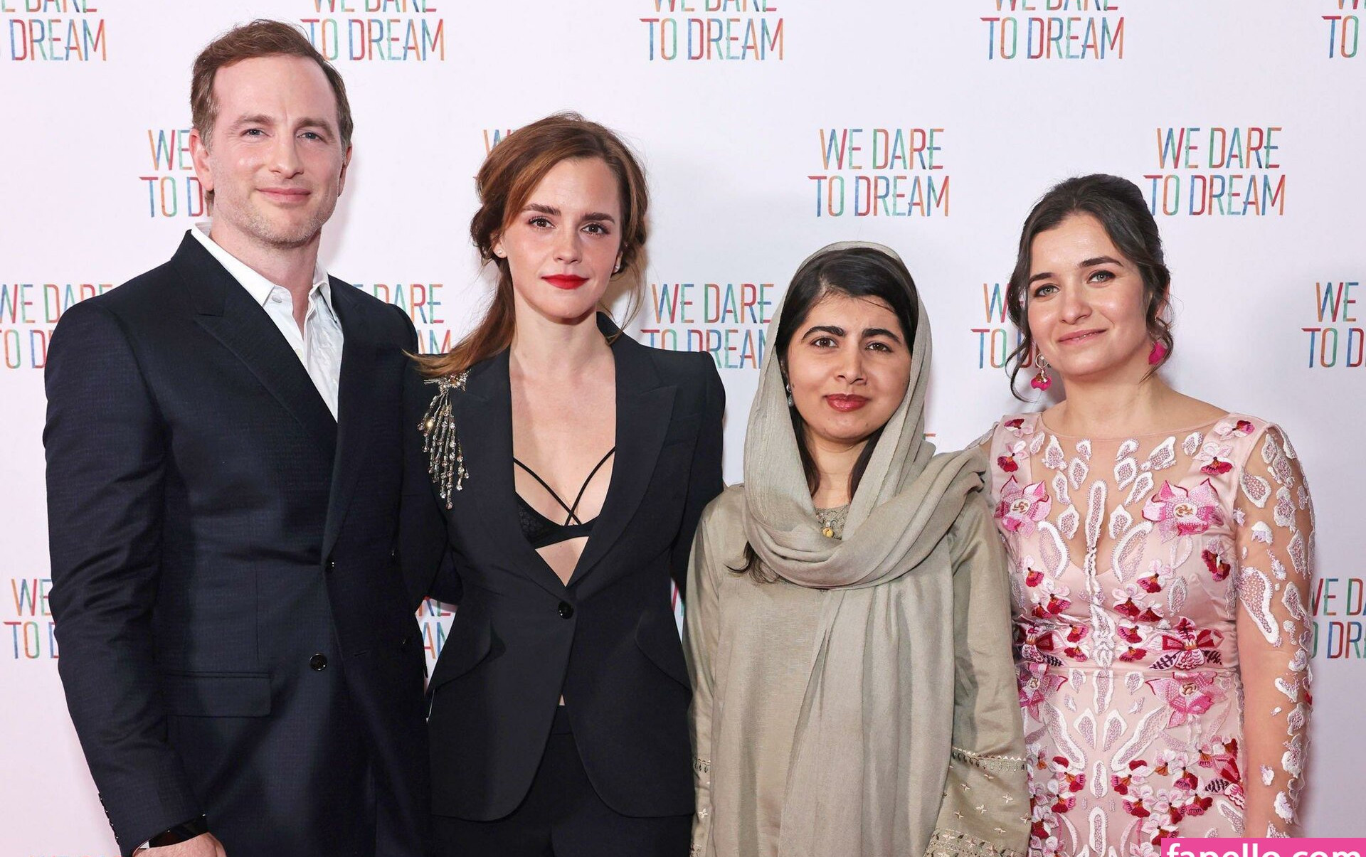 emma-watson gallery photo #1443