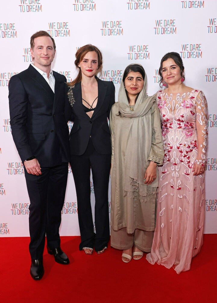 emma-watson gallery photo #1449