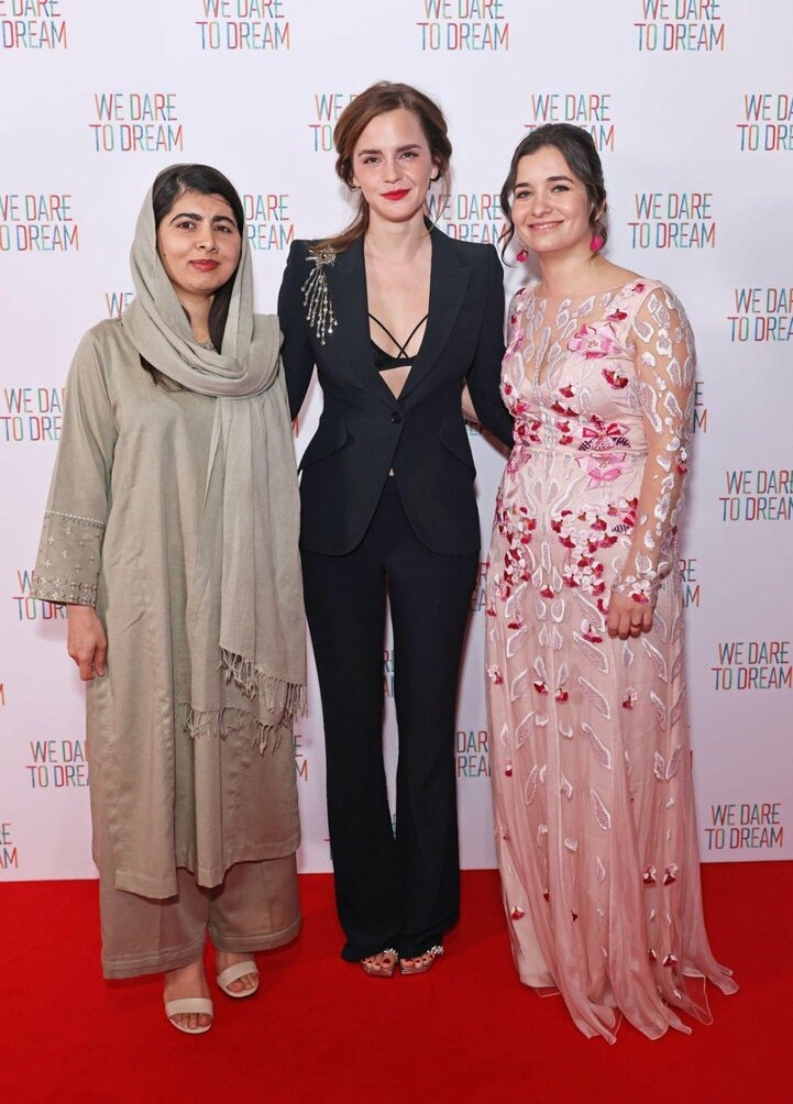 emma-watson gallery photo #1493