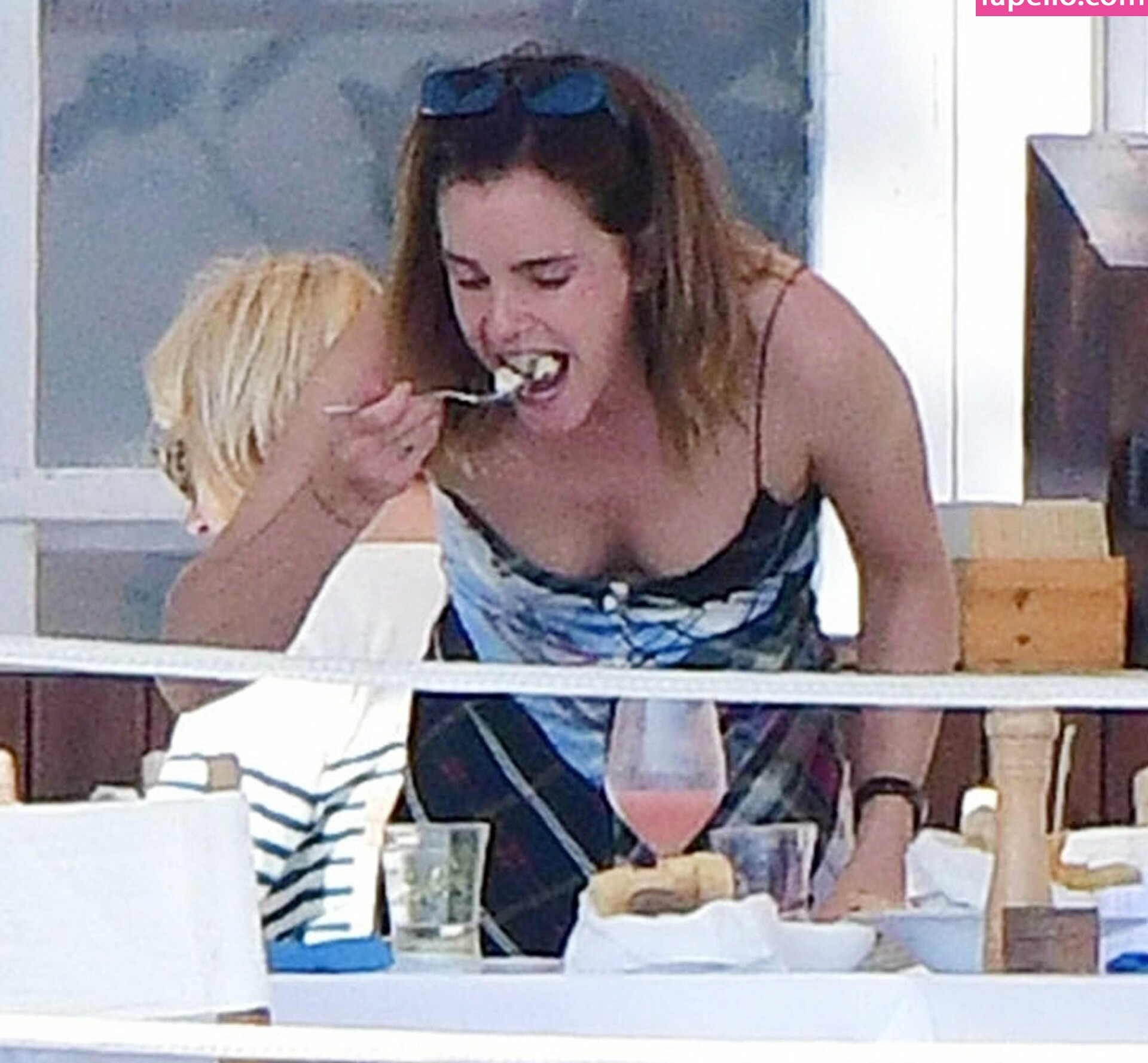 emma-watson gallery photo #1844