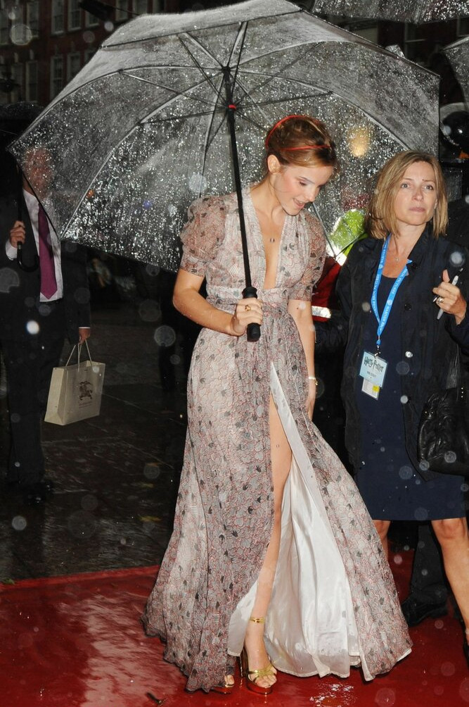 emma-watson gallery photo #2140