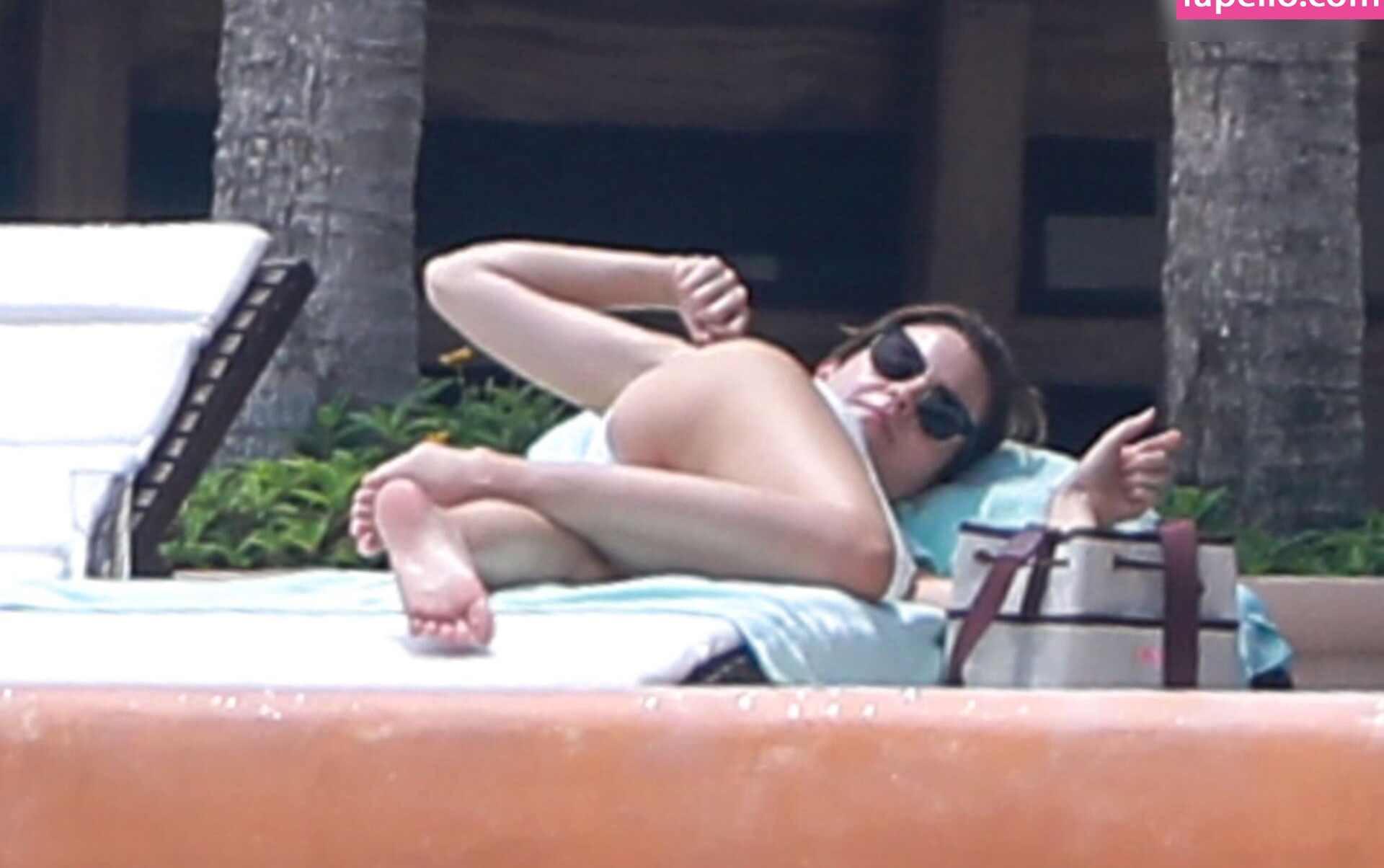 emma-watson Nude Leaks OnlyFans Photos #992 - LeakJerk