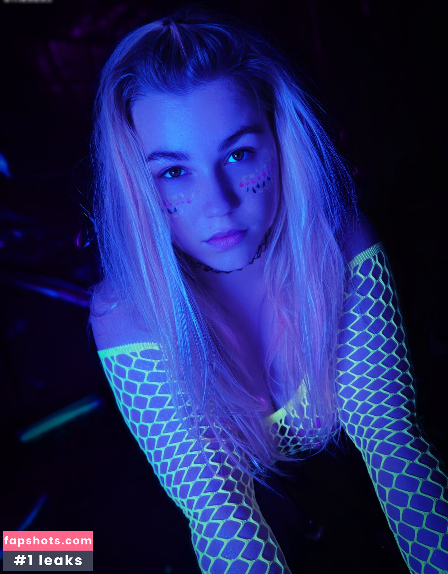 Emmadizzy / Emma_arty gallery photo #35