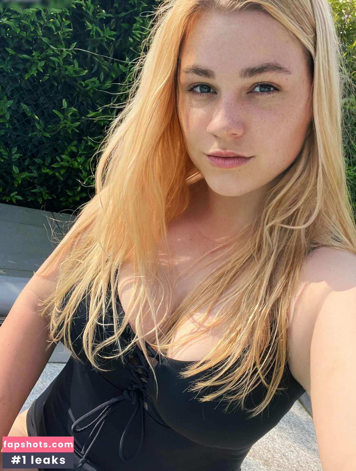 Emmadizzy / Emma_arty gallery photo #38