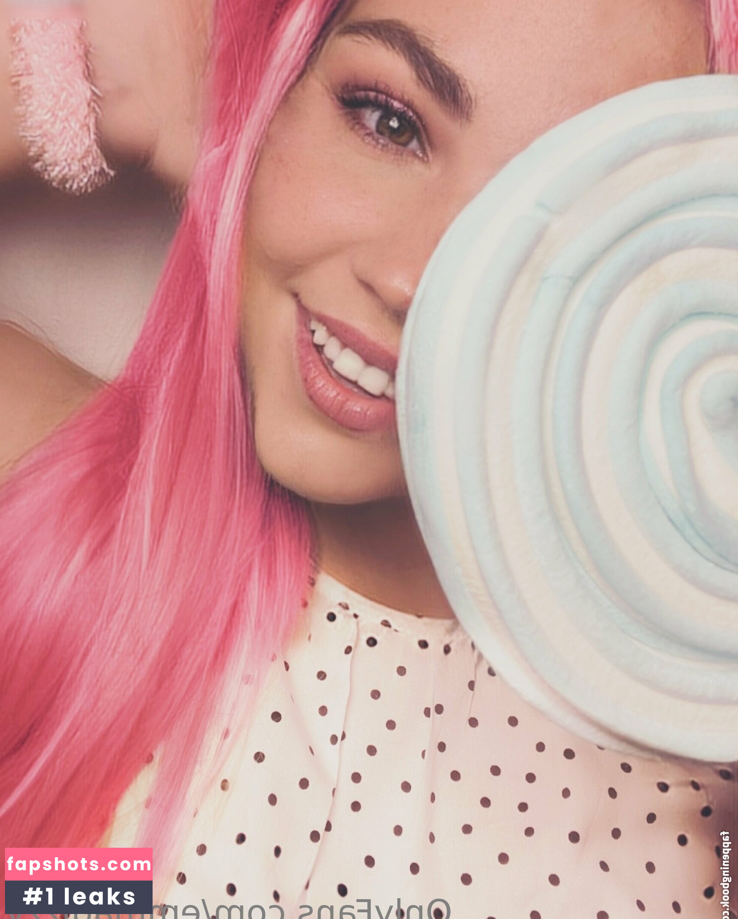 Emmadizzy / Emma_arty gallery photo #42