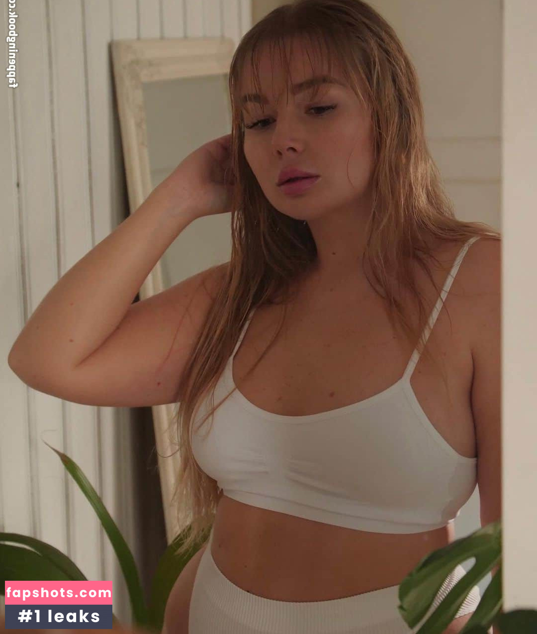 Emmahaggstrom gallery photo #18