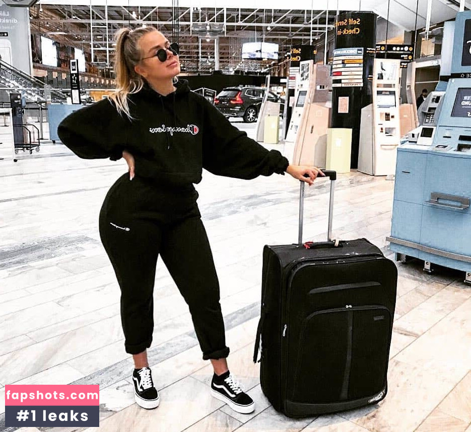 Emmahaggstrom gallery photo #32