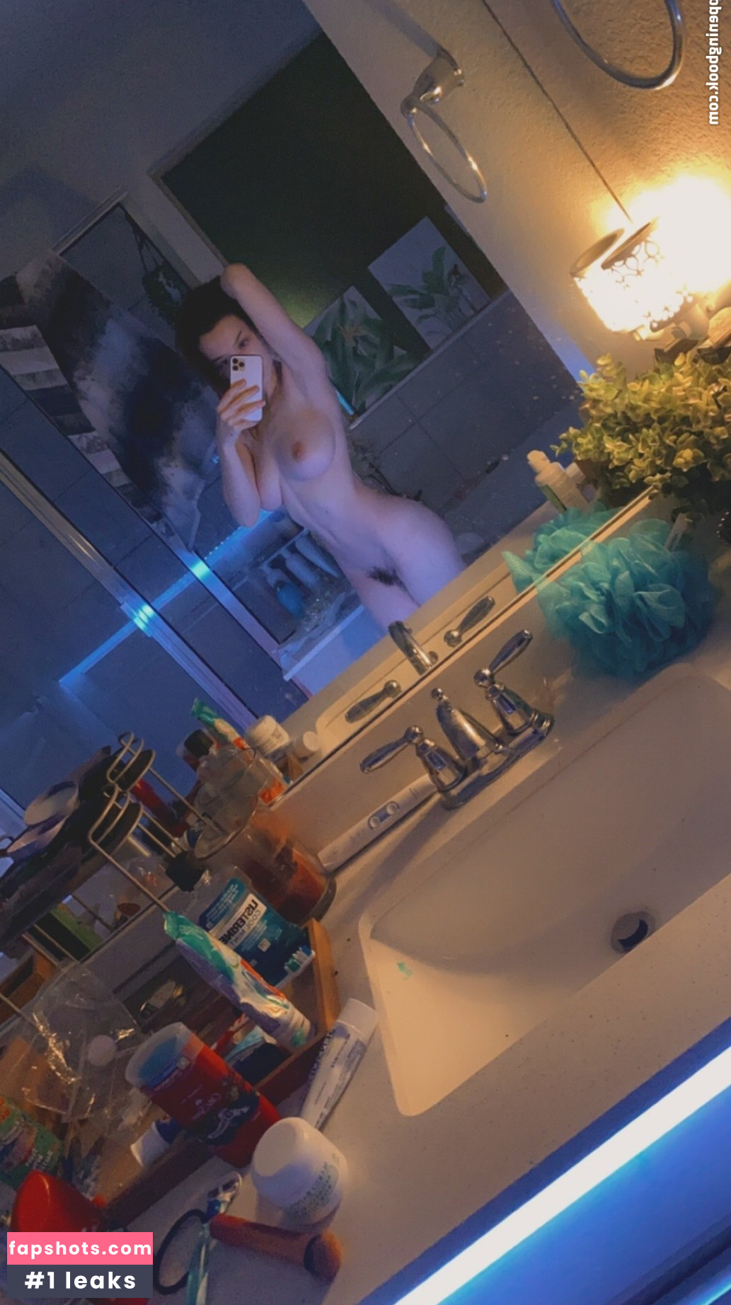 Emmahdorable gallery photo #4